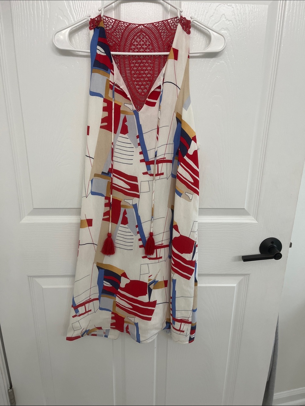 Sleeveless V-Neck Geometric Print Dress in Cream and Red